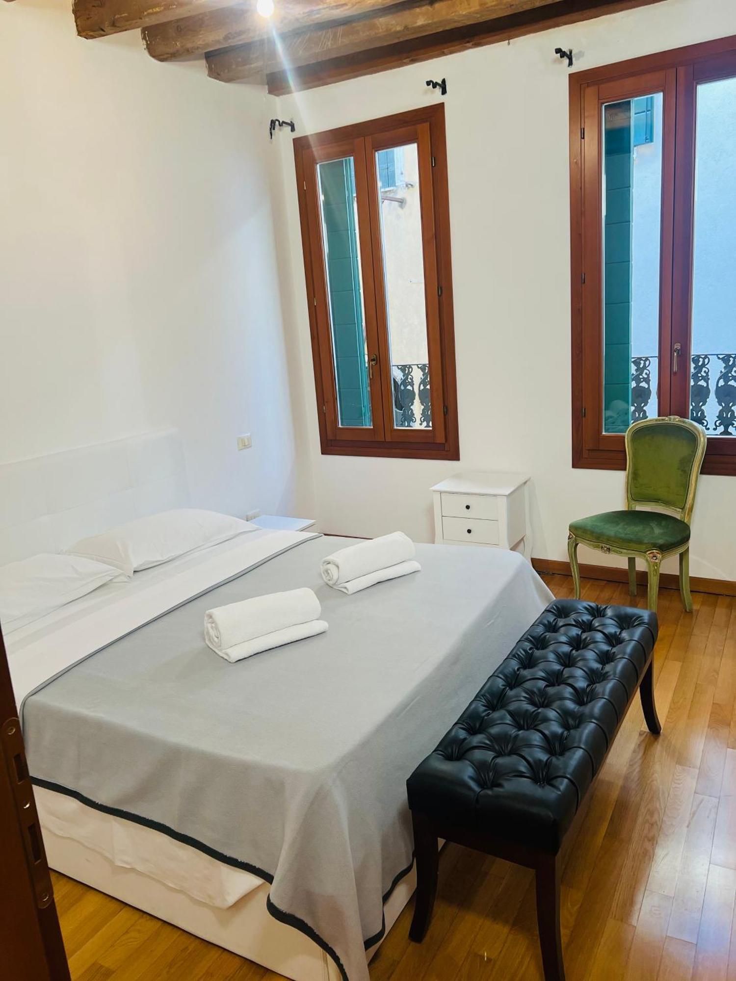 Ca Rialto Apartments Венеция Экстерьер фото