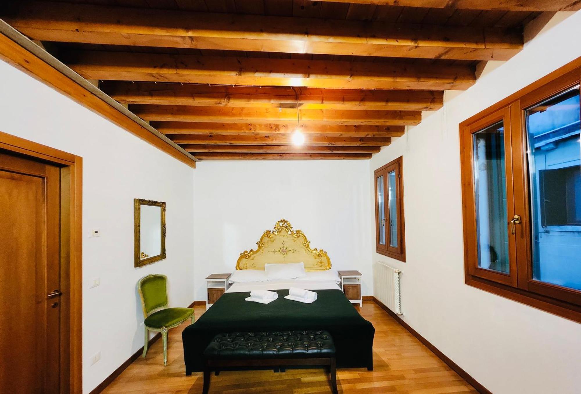 Ca Rialto Apartments Венеция Экстерьер фото
