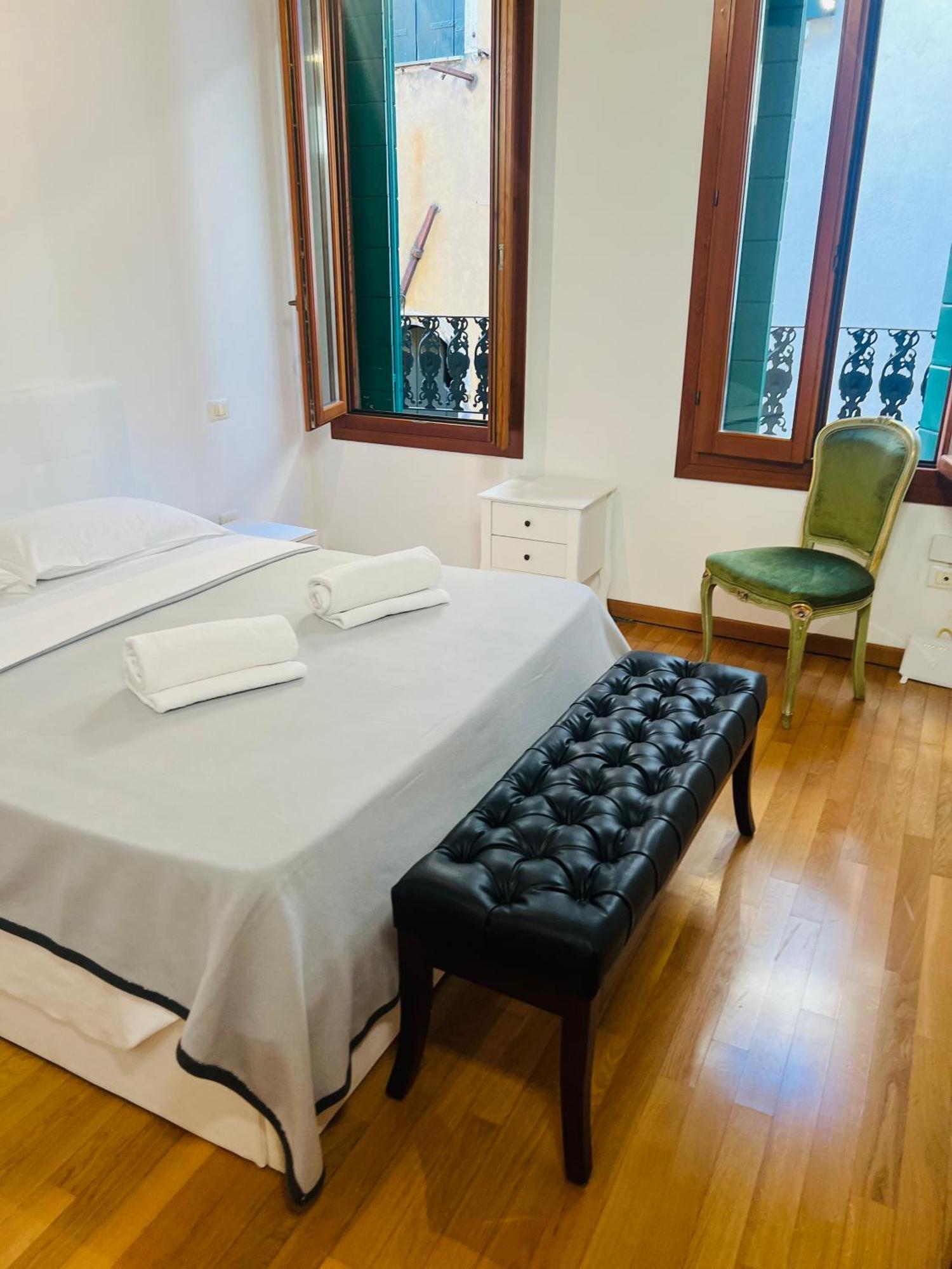 Ca Rialto Apartments Венеция Экстерьер фото